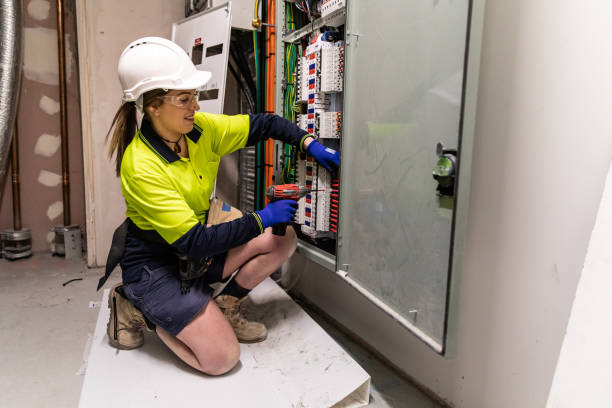 Best Affordable Electrician  in Huntsville, MO